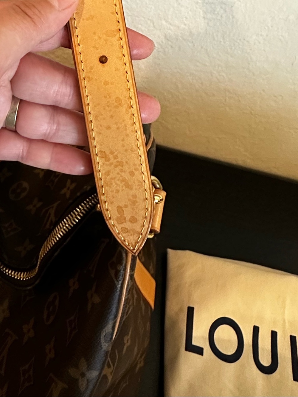 Authentic Louis Vuitton Brown Monogram Duffel with Tan Leather Trims size 55 - Picture 7 of 16